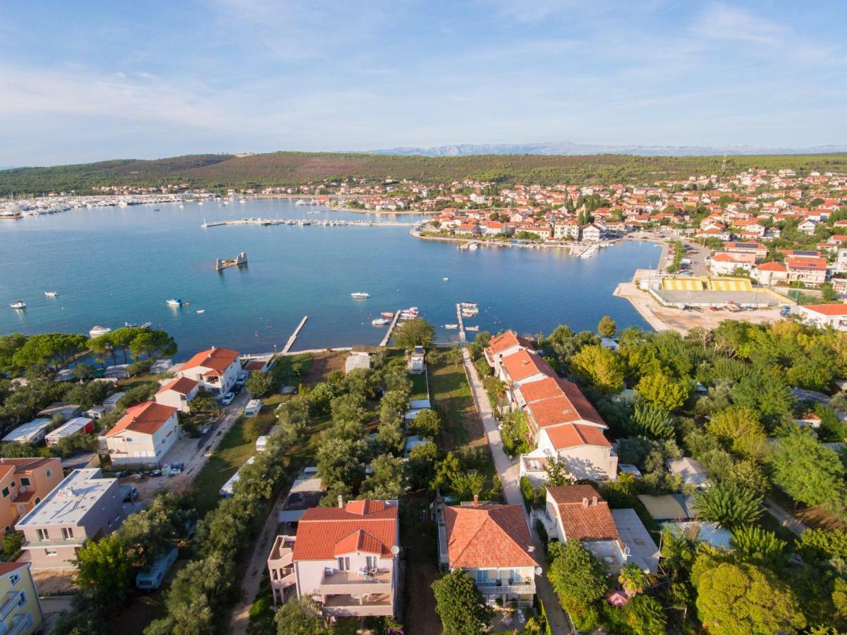 Sunnyhomepunta Sukošan Eksteriør billede